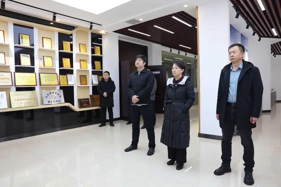 鄒平市委常委、副市長陳靜來山東三星集團調(diào)研
