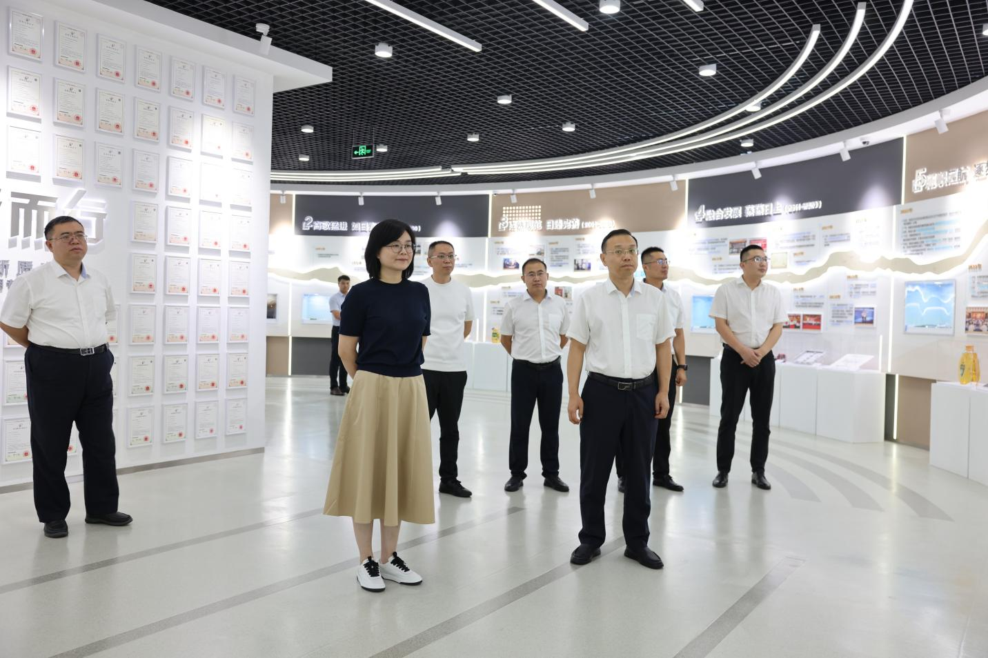 郵儲銀行濱州分行黨委書記、行長梁騫一行來山東三星集團走訪調(diào)研